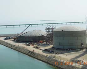 Automatic Welding machine for horizontal welding of tanks; soudage automatique; Tank erection equipment; Hydraulic Jacking system for tank lifting; Sistema hidraulico para elevación de tanques; Gatos hidráulicos; Elevación de tanques 