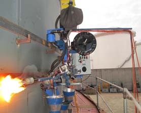 Automatic submerged arc girth welding machine for 2G welding on tanks; soudage automatique pour réservoirs