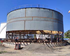Bygging Infrastructure sells and rents hydraulic jacks for erecting welded tanks and grain storage silos and dryers