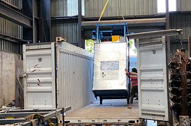 Hydraulic tank lifting system