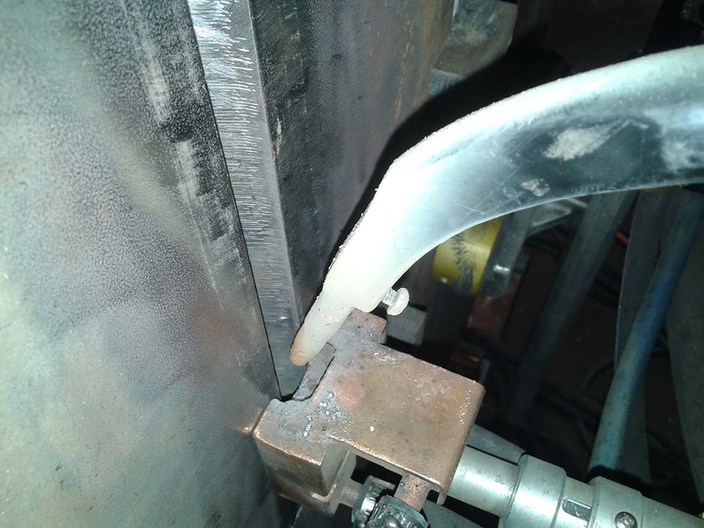 Electrogas welding (EGW) machine for welding of vertical joints of API-650 tanks, Bygging EGW machine